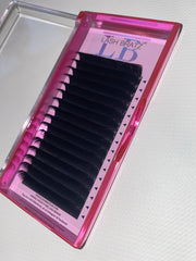 0.05 EASY FAN CASHMERE RUSSIAN VOLUME LASHES (16 ROWS)